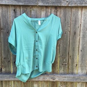 Nice light fit teal top